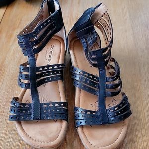 Black comfort sandals